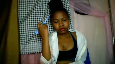 lara_belle online show from 07.15.26