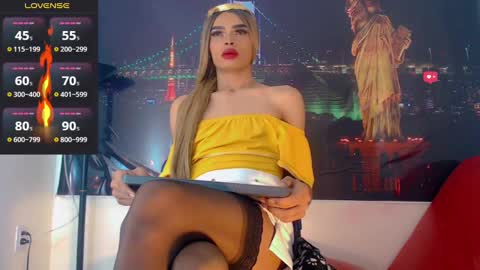 Snapshot of lara_brunette chatting on 02.08.25 Lara Brunette online show from 02.08.25