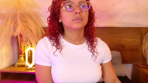 lara_curly online show from 04.13.26