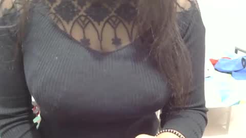 Snapshot of lara_dey chatting on 12.26.24 Anshika rai online show from 12.26.24