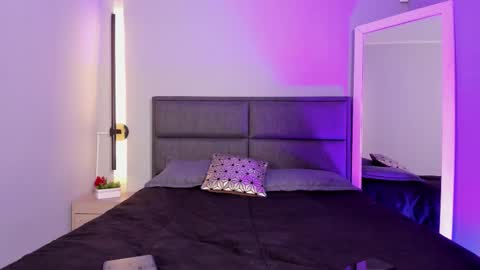 Snapshot of lara_reynolds_ chatting on 02.05.26 lara_reynolds_ online show from 02.05.26