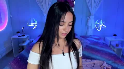 lara online show from 10.07.25