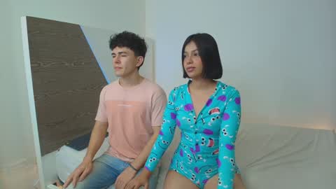 Snapshot of laraandkenai1 chatting on 12.14.24 LaraAndKenai online show from 12.14.24