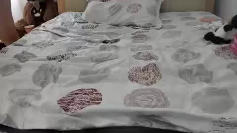 lara online show from 09.24.25