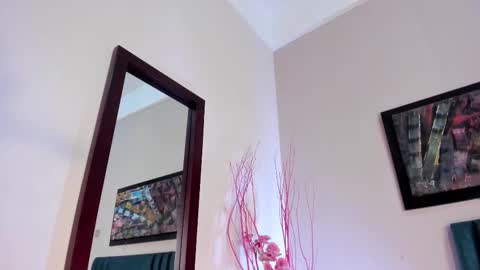 Snapshot of laragoldd chatting on 02.04.26 Lara Gold online show from 02.04.26