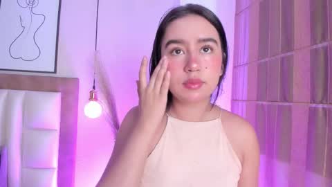 Snapshot of laragoldd chatting on 02.11.26 Lara Gold online show from 02.11.26