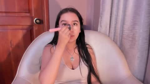 Snapshot of laragoldd chatting on 02.21.26 Lara Gold online show from 02.21.26