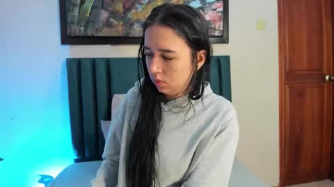 Snapshot of laragoldd chatting on 02.23.26 Lara Gold online show from 02.23.26