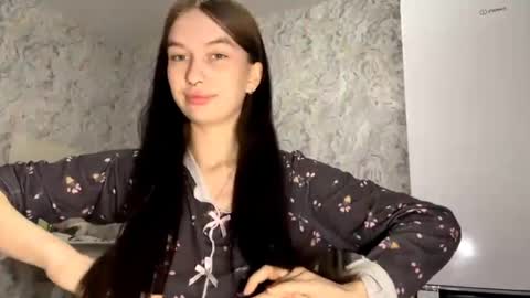 lara online show from 04.22.26