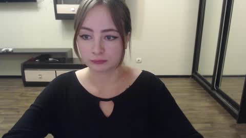 Snapshot of laralianna chatting on 12.09.24 Laralianna online show from 12.09.24