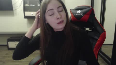 Snapshot of laralianna chatting on 02.07.25 Laralianna online show from 02.07.25