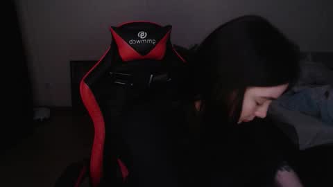 Laralianna online show from 02.04.26