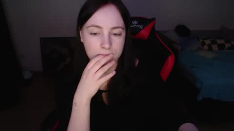 Laralianna online show from 03.04.26