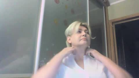 laramrs online show from 09.30.25