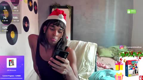 Snapshot of laraparx chatting on 12.22.24 Lara Independent Model online show from 12.22.24