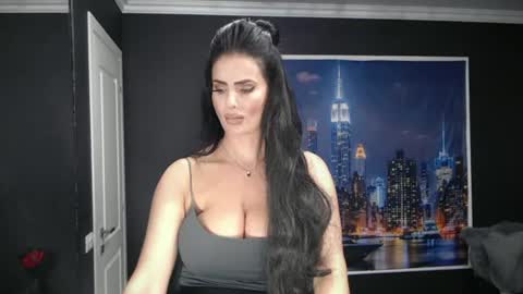 Snapshot of laras_moans chatting on 07.05.26 laras_moans online show from 07.05.26