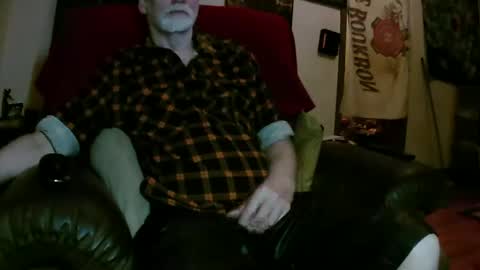 Larbie online show from 10.25.25