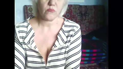 larisaq4ugo24 online show from 02.17.25