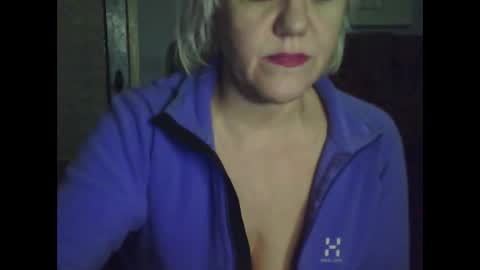 larisaq4ugo24 online show from 02.20.25