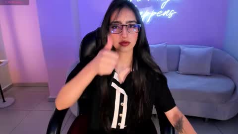 Larisa Smirnov online show from 10.14.25