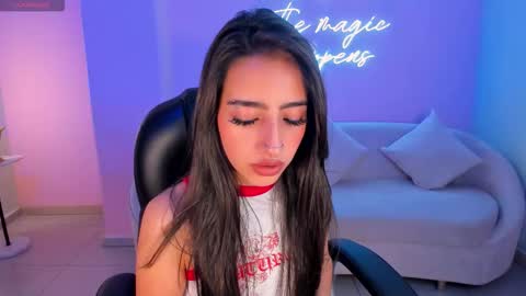 Larisa Smirnov online show from 10.16.25