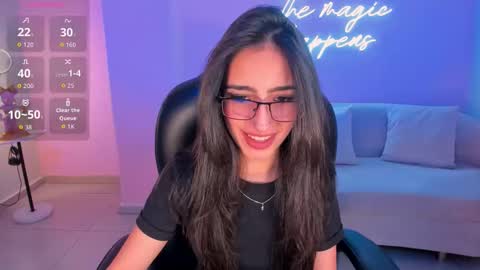 Larisa Smirnov online show from 10.17.25