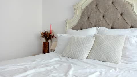 Larissa online show from 02.21.25