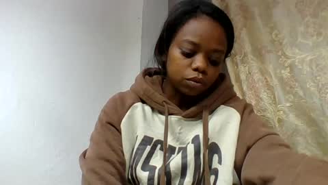 Snapshot of larissa645771 chatting on 07.12.26 larissa645771 online show from 07.12.26