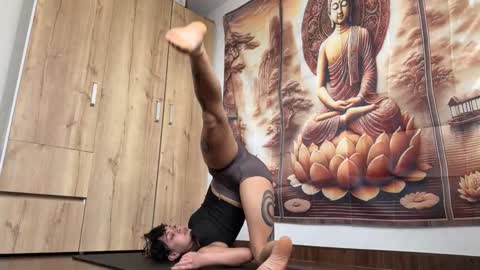 Snapshot of larissa_baker chatting on 11.20.25 isa 3 online show from 11.20.25