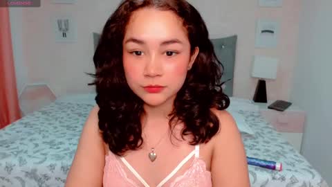 Snapshot of larissalove_doll chatting on 01.09.25 Larissas online show from 01.09.25