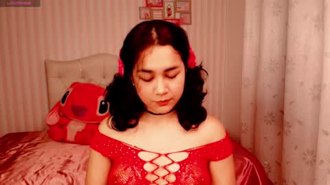 Snapshot of larissalove_doll chatting on 01.22.25 Larissas online show from 01.22.25