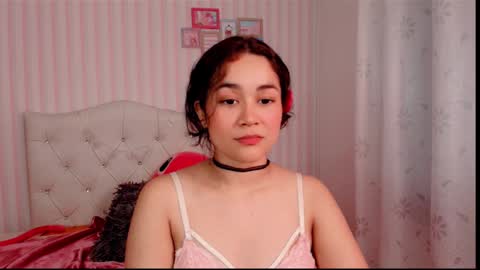 Snapshot of larissalove_doll chatting on 01.24.25 Larissas online show from 01.24.25