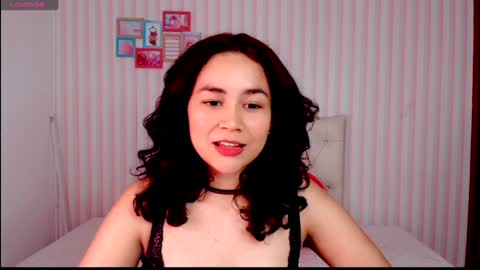 Snapshot of larissalove_doll chatting on 01.27.25 Larissas online show from 01.27.25