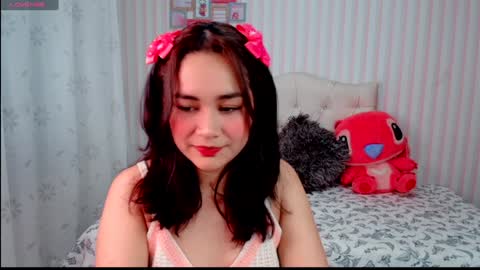 Snapshot of larissalove_doll chatting on 02.02.25 Larissas online show from 02.02.25