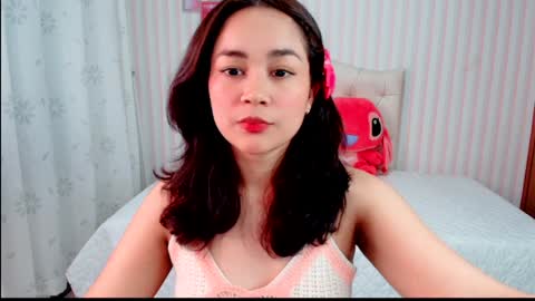 Snapshot of larissalove_doll chatting on 02.04.25 Larissas online show from 02.04.25