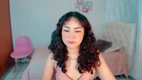 Snapshot of larissalove_doll chatting on 09.13.25 Larissas online show from 09.13.25