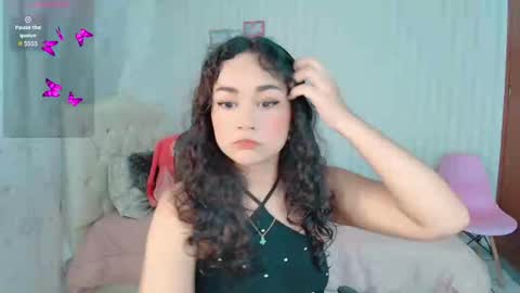 Snapshot of larissalove_doll chatting on 10.06.25 Larissas online show from 10.06.25