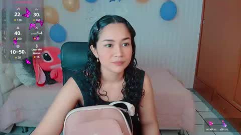Snapshot of larissalove_doll chatting on 10.14.25 Larissas online show from 10.14.25