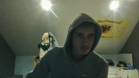 Snapshot of larscivin chatting on 12.17.25 Marco online show from 12.17.25