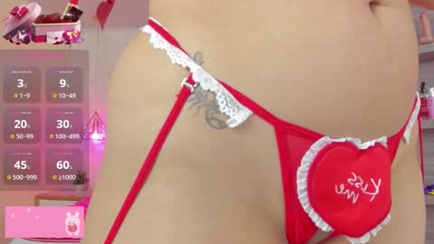 Snapshot of larsonmia chatting on 02.14.26 MIA online show from 02.14.26