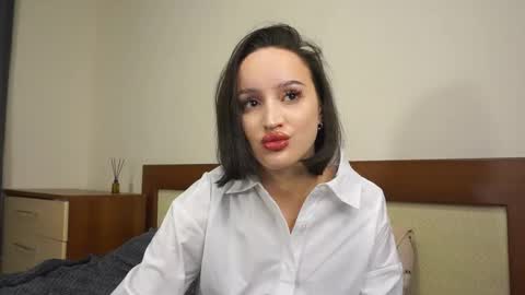 Snapshot of lashundamciver chatting on 11.17.25 lashundamciver online show from 11.17.25