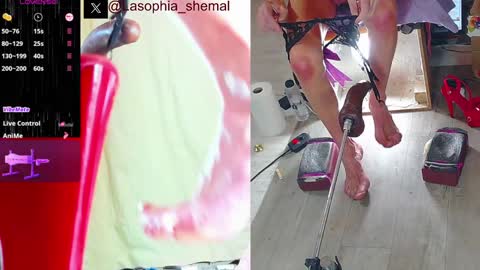 Snapshot of lasophia chatting on 12.26.24 Sophia online show from 12.26.24