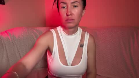 Snapshot of latebloomtati chatting on 04.22.26 Goddess Tati Bangs Fetish online show from 04.22.26