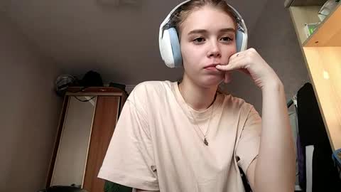 Linet online show from 04.13.26