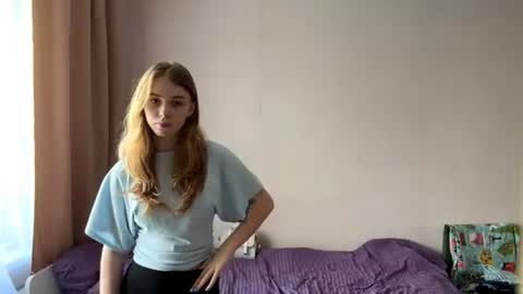 Snapshot of lateshastarnaud chatting on 07.06.26 Linet online show from 07.06.26