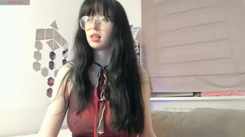 Snapshot of latesigh chatting on 07.21.26 Alice online show from 07.21.26