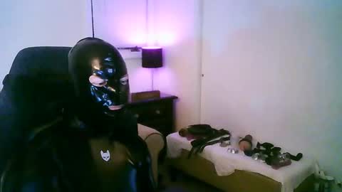 latexminheadroom online show from 10.17.25