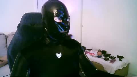latexminheadroom online show from 05.15.26