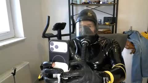 latexslaafboy online show from 02.24.26