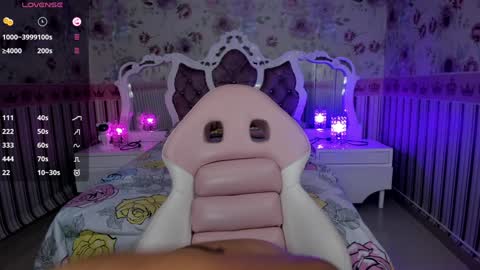 Snapshot of latin_ashley_ chatting on 01.10.25 Valeria online show from 01.10.25